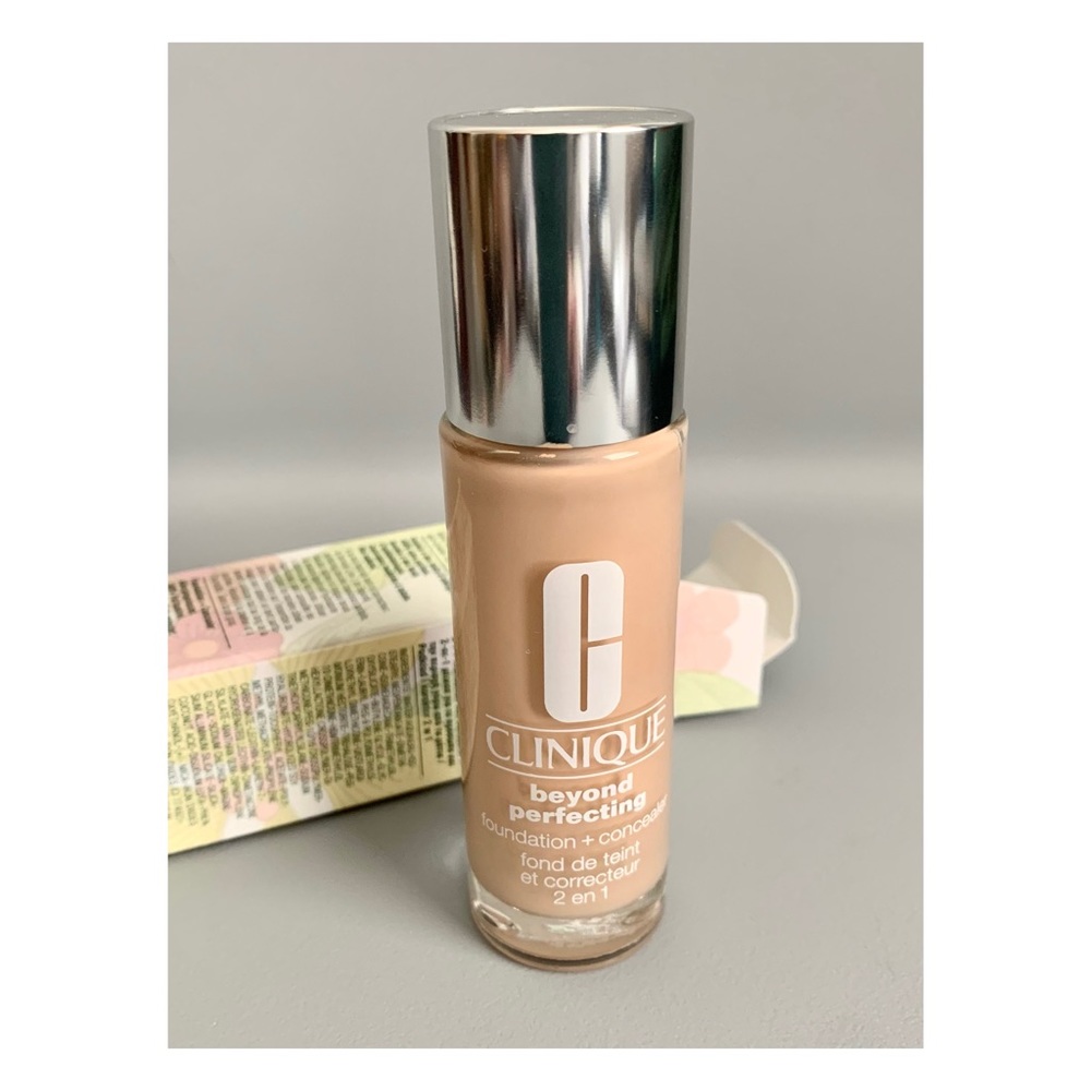 New! Clinique Beyond Perfecting Foundation + Concealer • A32